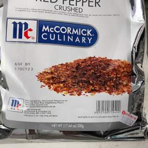 McCormick Culinary Red Pepper Crushed 500g Foil Pack - Distinct crushed red pepper flavor adds heat with every sprinkle 500g foodservice-size pack versatile for pasta pizza & meats.