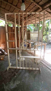 SKAT PEMBATAS RUANGAN DAPUR - SEKAT PARTISI PEMISAH RUANGAN 5 RAK AMBALAN KAYU