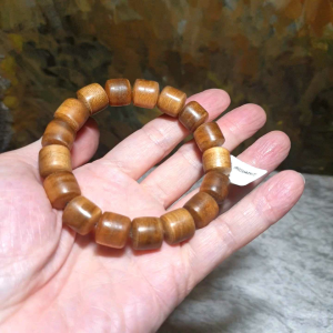 12.5mm Kalimantan Agarwood bracelet (with certificate) 12.5毫米加里曼丹沉香手链(带证书)
