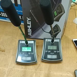 MIC WIRELESS PODIUM ASHLEY CS28/CS 28 2 MIC MEJA