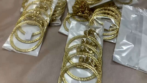 Traditional Jhumka Bangles for Women – Ethnic Indian Bangles with Hanging Jhumka Charms| Elegant Middle Eastern Style Bangles for Wedding Party & Festive Wear | gelang tangan harian | bangles murah dan cantik