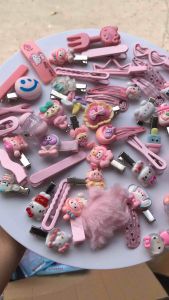 Set 50 kẹp tóc màu hồng mix nhiều mẫu dễ thương cho bạn nữ và bé gái