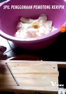 Parutan Keripik Kentang Singkong Stainless / Alat Pemotong Pasah Serbaguna Kripik Pisang Parutan Keripik sebuah alat inovasi untuk membuat keripik kentang singkong pisang dan lain-lain Alat tepat guna yang dirancang untuk mempercepat sebuah pekerjaa
