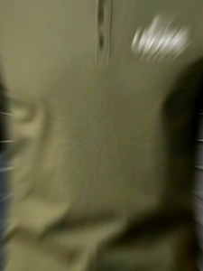 Kaos Kancing Lengan Panjang: Tren Terbaru untuk Kaos Pria