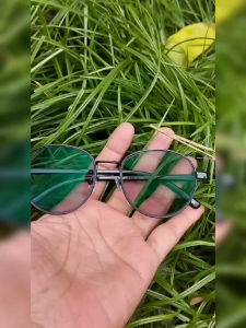 Kacamata Minus Photokromik Antiradiasi Komputer: Pilihan Terbaik