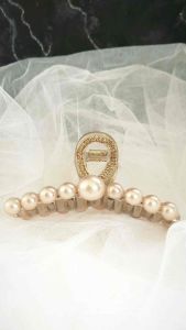 JEPIT RAMBUT WANITA MUTIARA PEARL COKLAT BESAR JUMBO BAGUS HEADBAND HEAD PIECES AKSESORIS RAMBUT PERNAK PERNIK RAMBUT SURABAYA IKAT RAMBUT KOREA PANJANG UNTUK RAMBUT TEBAL