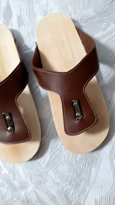 sandal wudhu bakiak kayu sandal kayu jepit sandal bakiak tradisional sandal kelompen kayu