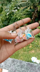 Gantungan Kunci Miniatur Ikan Hias: Hadiah Unik & Dekorasi Rumah