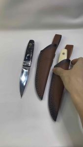 มีดพกพาปลายแหลมใบเหล็กM390 ด้ามจับหมุดโมเสก พร้อมซอง หั่นซอยแล่