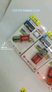 LAMPU STOPLAMP BELAKANG 30MATA RUNNING STOP REM  UNIVERSAL