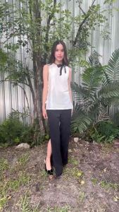 TuTTi ทรูลี่ไทย Capsule collection Sicily silk top เสื้อแขนกุด พร้อมดีเทลสานโบว์ ชุดใส่ทำงาน ชุดไปเที่ยว เรียบหรูอย่างมีสไตล์แบบทรูลี่ไทย 🌹
