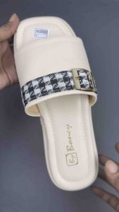 Sandal Platform Wanita Terbaru 2025 & Sendal Selop Wanita Korean Style