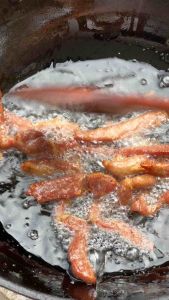 หมูแดดเดียว 1000 กรัม (1กิโลกรัม) ไม่ติดมัน ส่งไว By แดดเดียวเคี้ยวเพลิน