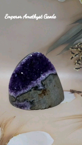 KRISTAL SG: Emperor Amethyst Geode/ 帝王紫晶簇带窝