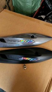 Cover Knalpot Yamaha Mio J Hitam dan Karbon - Tutup Knalpot Mio J - Pelindung Knalpot Mio J