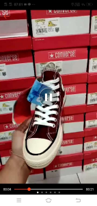 Sepatu Converse Maroon: Desain Klasik & Stylish