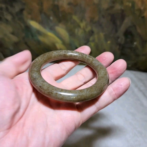 58mm Premium Nephrite caramel brownish Jade bangle (with certificate) 58毫米和田玉且末糖手镯(带证书)