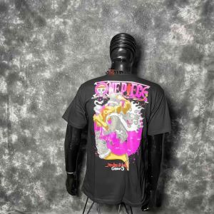 Kaos Trendy Cowok: Pilihan Terbaik untuk Kaos Distro Pria Keren