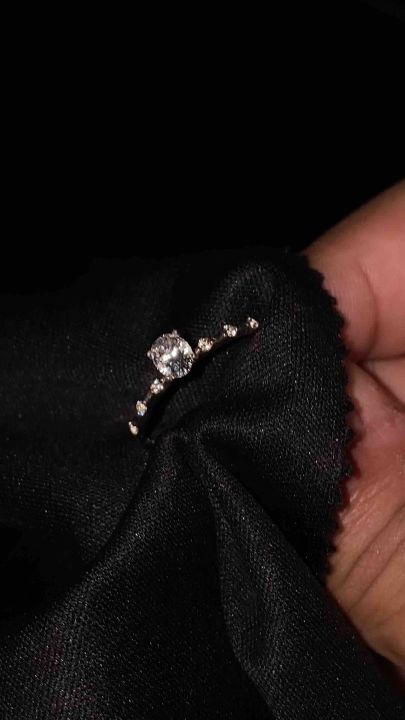 แหวน Bella แหวนเพชรน้ำงาม แหวนหมั้น แหวนแต่งงาน ของขวัฟยพิเศษ Klass Jewelry BKK