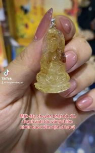 Mặt dây chuyền bạc Phật Bà đá thạch anh tóc vàng thiên nhiên