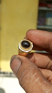 Cincin Batu Fosil Galih Kelor Hitam Pekat