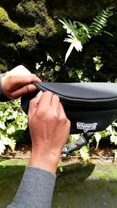 Vioners Tas Selempang Terbaru Tahan Air Nylon Sporty Warna Dark Grey