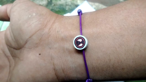 Gelang tali Korea aesthetic cewek cowok warna ungu emoji Spiderman atau bisa request emoji lain