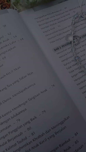 Gantungan Handphone Kekinian Model Manik Kaca Bening dengan Aksen Love Mewah dan Elegan - Lanyard Aksesoris