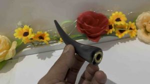 Once tanduk kebo warna hitam