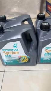 Petronas Syntium 800 10W40 Semi Synthetic Engine Oil API SP 4L Minyak Enjin