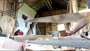 gergaji gagang pistol sarung kayu