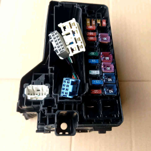 BOK SEKRINGFUSE BOX ORI TOYOTA CALYADAIHATSU SIGRA