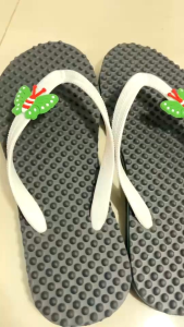 รองเท้าแตะแบบหนีบ ลายช้างไทย ทำจากยางพารา นิ่ม ไม่ลื่น ไม่ดีดน้ำ