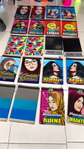 KARPET LUMPUR UNTUK MELINDUNGI PERCIKAN LUMPUR SEGALA JENIS KENDARAAN RODA 4 GAMBAR DARI STICKER PRINT