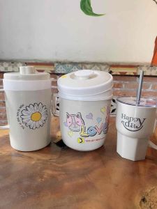 (combo 3 món) gồm 1 bình đá giữ nhiệt +1 ca hoa cúc giữ nhiệt +1 ly quai ông hút Tân Lập Thành