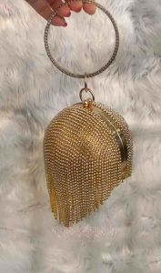 สินค้าใหม่ใหม่ !! กระเป๋า Clutchสีทอง ทรงกลม เเบบมีห่วงจับ พร้อมสายสะพายข้าง กระเป๋าผู้หญิง