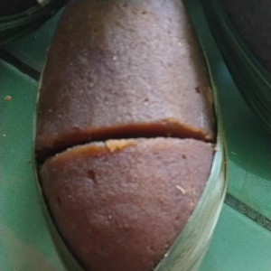 Gula aren asli 100% 1 hulu tanpa campuran ( ISI 2 BATOK ) gula aren Lebak Banten