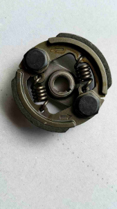 อะไหล่ชุดครัชแบบ2ขา เครื่องตัดหญ้า 2 จังหวะ PUMPKIN XTREME รุ่น PTT-XT411/50465 ของแท้