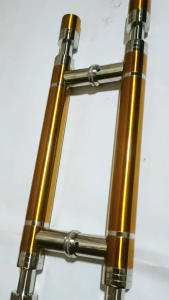 Handle Pintu Baut Tembus: Gagang Pintu Rumah Mewah