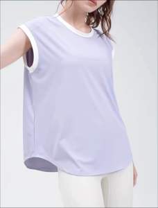 เสื้อออกกําลังกายผู้หญิง