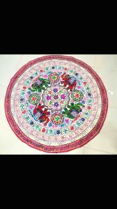 ✨ผ้าปักกลมนำเข้าจากอินเดียแท้ 100% งานปักสุดประณีต ✨มีแบบให้เลือกหลายแบบ สำหรับปูโต๊ะแต่งบ้านแต่งร้าน ให้สวยงาม