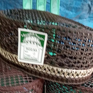 peci songkok rajut ..Yaman dipake adem kualitas bagus bahan rapih...
