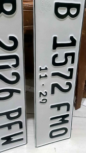 Plat Nomor Mobil Standar Udah Ada Logo Korlantas