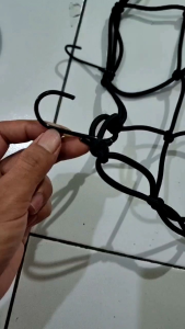 Jaring Helm & Barang Cargo Net Universal: Aksesoris Wajib untuk Motor