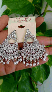 READY STOCK HIGH QUALITY WOMEN WEAR SILVER STONE WORK EARRINGS