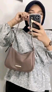 Tas Selempang RENZO Slingbag Wanita  Korea Cantik 23 X 13