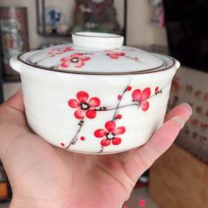 Thố sứ Hoa Đào có nắp đậy ( Âu sứ ) 350ml hoạ tiết Hoa văn sắc nét