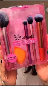 🌟SG SELLER🌟Real Techniques Everyday Essential Makeup Brush Set (5 pieces set)