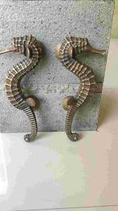Handle Pintu Rumah Kuningan Antik Motif Kuda Laut Setengah 30 cm 2 Pcs