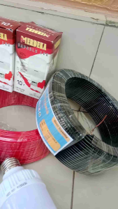 KABEL LISTRIK TEMBAGA ARWANA Kabel NYA 2.5mm 100 YARD GRATIS 1pcs LAMPU 10WATT kabel tembaga tunggal biasanya untuk keperluan Instalasi Listrik perumahan terbuat dari tembaga Berkualitas Bagus tidak mudah terkelupas